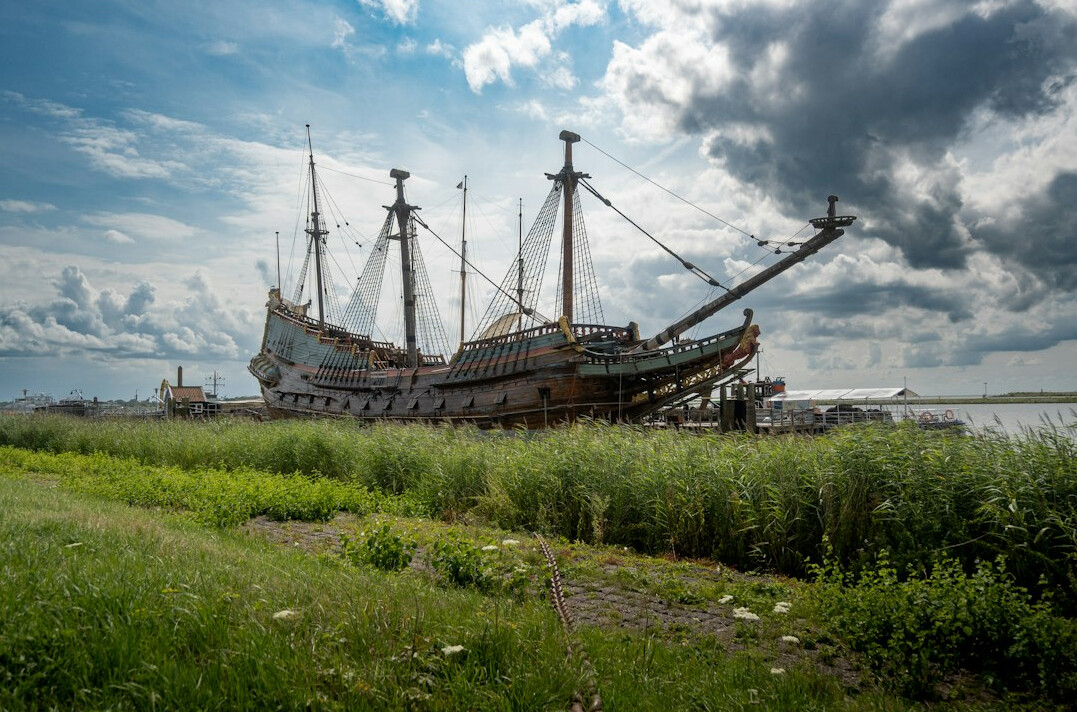 ocean exploration ship